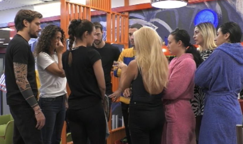 GF Vip: i concorrenti vogliono abbandonare in massa la casa e lasciare la vittoria a Dayane preview