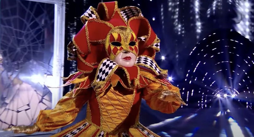 Il Cantante Mascherato UK: Gabrielle si è sentita male dentro la maschera di Arlecchino preview