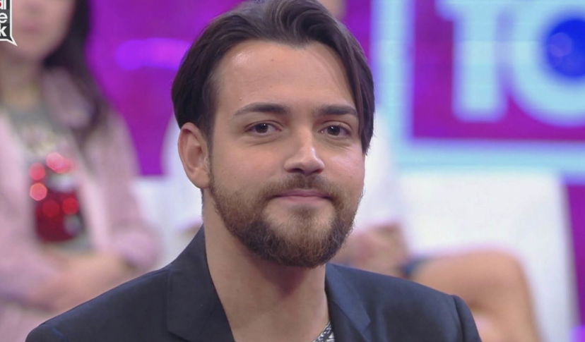 Valerio Scanu parla della morte del padre a causa del Covid e fa un appello article-post