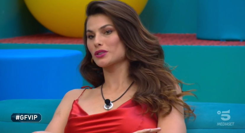 Dayane Mello fa coming out e confessa di essere innamorata di Rosalinda: “Il nostro era amore non amicizia” preview