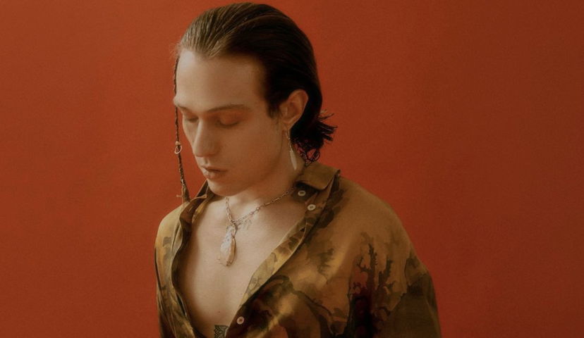 Irama si ritira da Sanremo 2021, ma Amadeus fa una proposta a lui e a tutti i big in gara preview