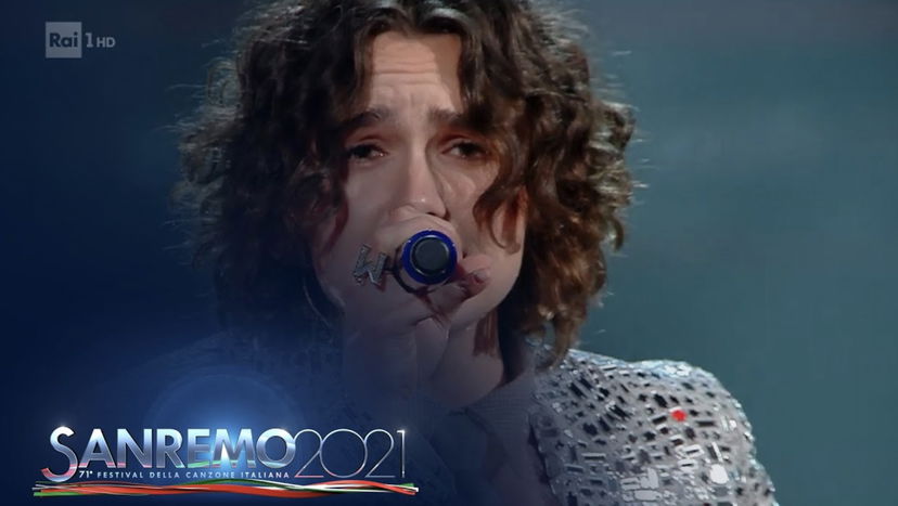 Madame fa coming out: “Sono bisessuale” preview