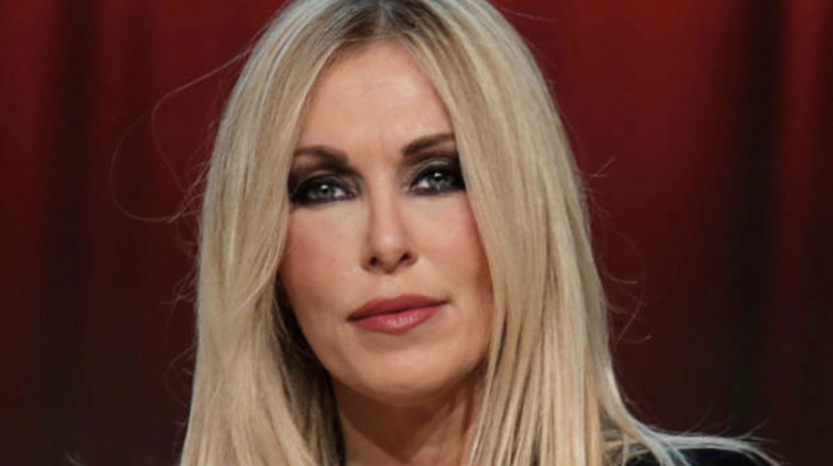 Roberta Bruzzone sull’AresGate: “Tarallo dice che dietro a Rosalinda ci sono persone che hanno distrutto Losito” article-post