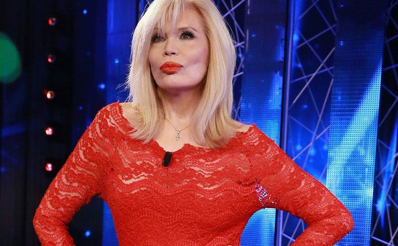 Amanda Lear: “I Maneskin mi avevano chiamato per duettare a Sanremo, ma non avevano abbastanza soldi per pagarmi” preview