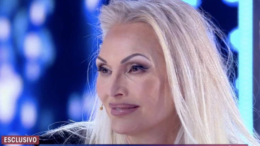Anna Oxa spiega perché non la vediamo in tv e a Sanremo: cosa c’è dietro preview