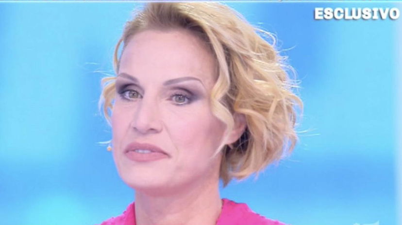 Annalisa Minetti cambierà vita grazie alla scienza: “Non sarò più al buio, con una nuova tecnologia riconoscerò persone e oggetti” preview