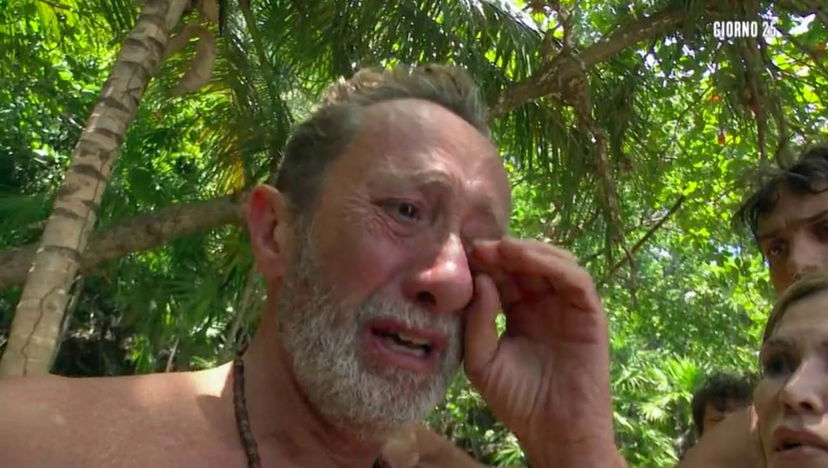 Beppe Braida svela in lacrime perché si ritira da L’Isola dei Famosi preview