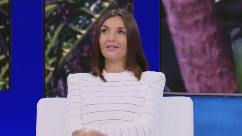 Elettra Lamborghini svela quello che pensa davvero dei naufraghi de L’isola e ci va giù pesante preview