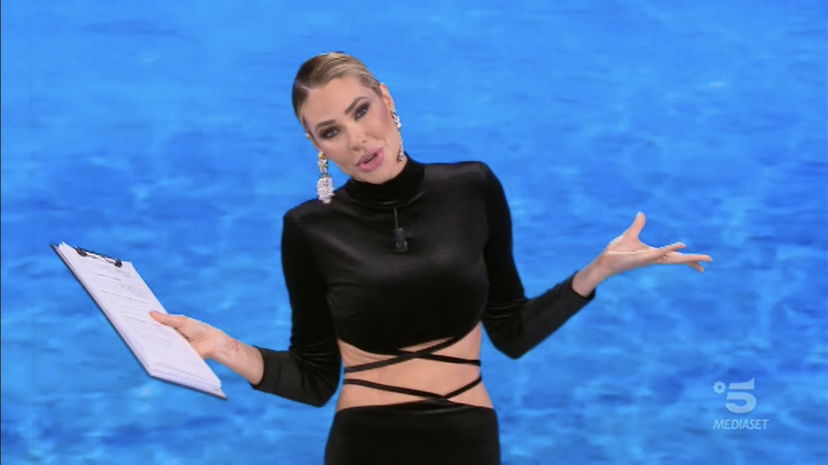 Isola dei Famosi: ecco chi sono i quattro nuovi naufraghi, c’è anche il modello Ludovico Vacchelli preview