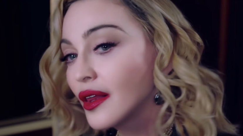 Madonna furiosa asfalta una Karen: “Ti sfido, vieni da me” preview