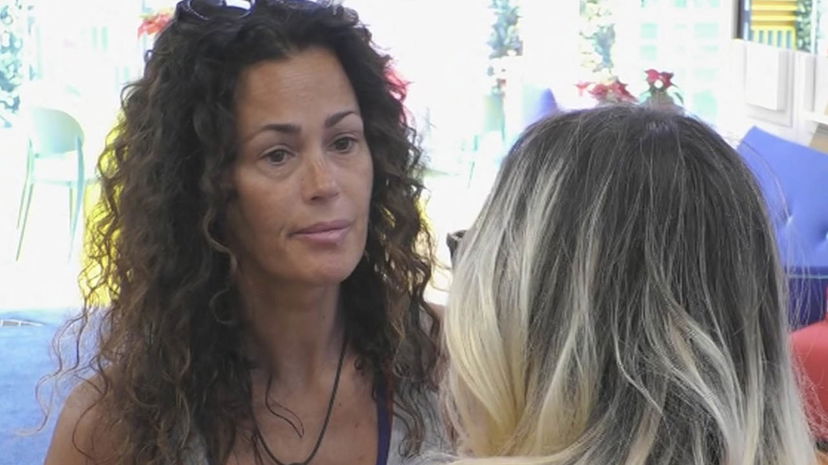 Stefania Orlando, Samantha De Grenet sbotta dopo la polemica: “Basta odio” preview