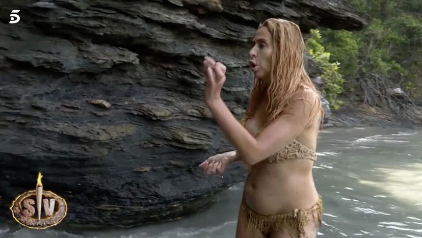 Valeria Marini intossica i suoi compagni a Supervivientes e scatta il panico preview