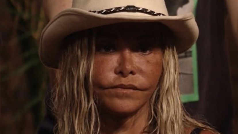 Vera Gemma paragonata ad un “leone” e “la donna gatto” per il suo aspetto: la sorella sbotta in tv preview