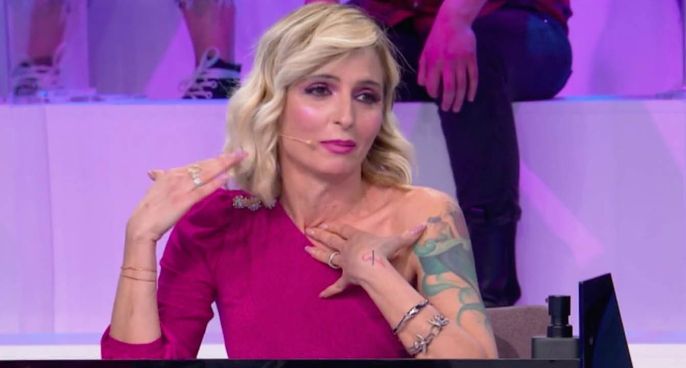 Veronica Peparini L Ex Marito Commenta L Esibizione Di Sua Figlia Olivia Ad Amici Biccy It