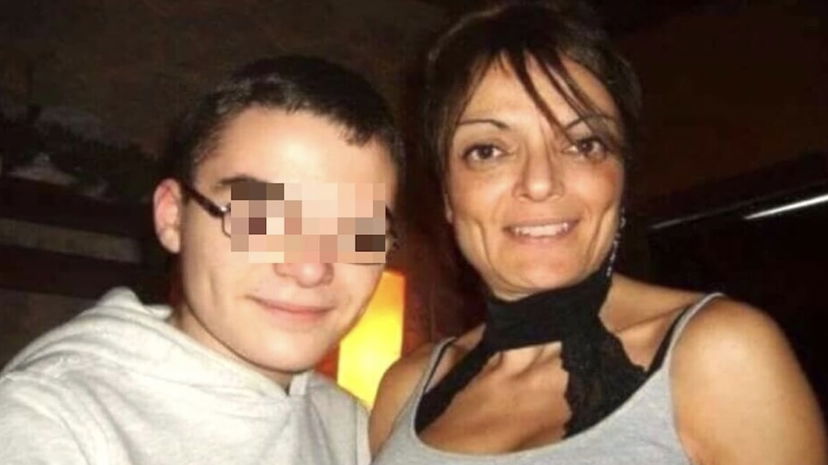 Mamma del ‘ragazzo dai pantaloni rosa’ che si è tolto la vita per omofobia scrive a Pio e Amedeo preview