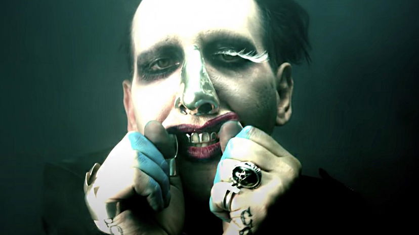 Marilyn Manson, la sua ex rivela i macabri dettagli delle cose sconvolgenti che le faceva: “Sopravvissuta ad un mostro” preview