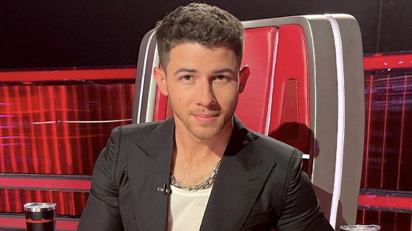 Nick Jonas portato d’urgenza in ospedale: incidente sul set preview