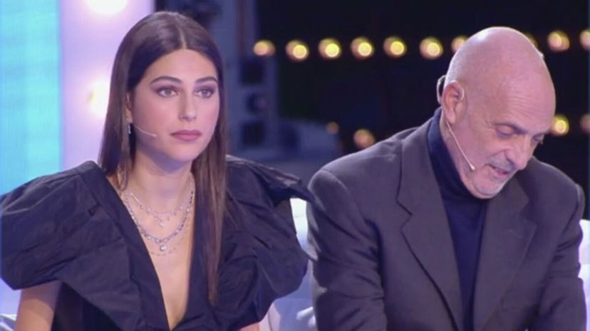 Paolo Brosio, Maria Laura De Vitis confessa: “Da Fabrizio Corona dritte per fare più tv. Sono stata incastrata” preview