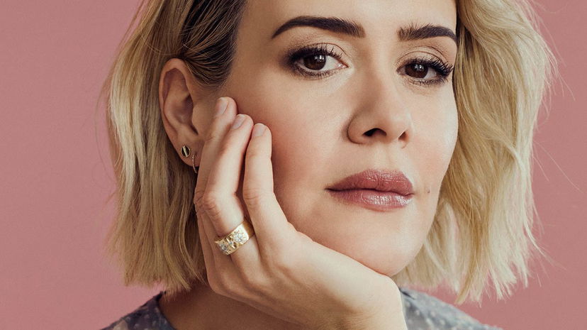 Sarah Paulson irriconoscibile sul set di preview