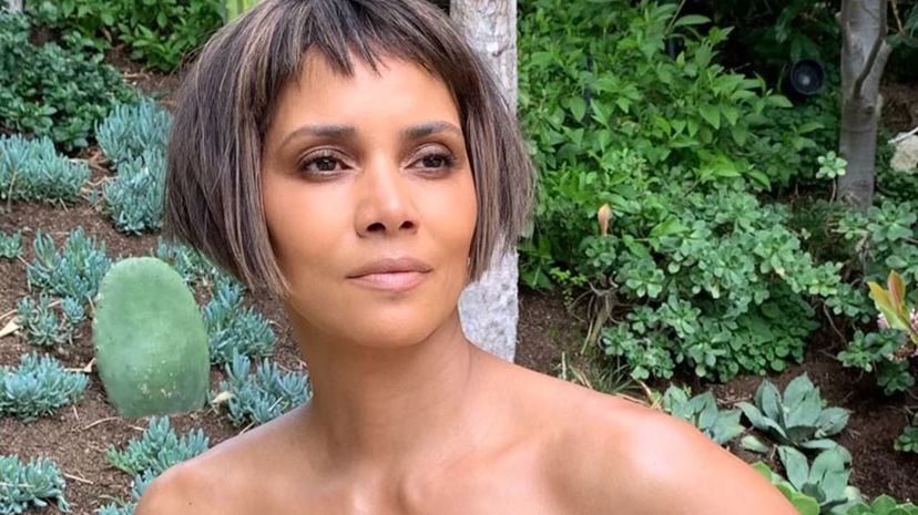 Halle Berry: la verità dietro il (brutto) caschetto sfoggiato agli Oscar preview