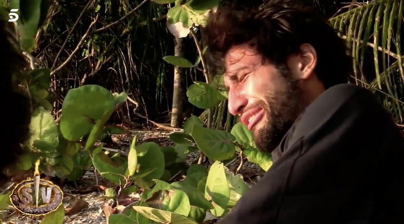 Gianmarco Onestini a Supervivientes viene punto da un ragno velenoso ed il medico interviene preview