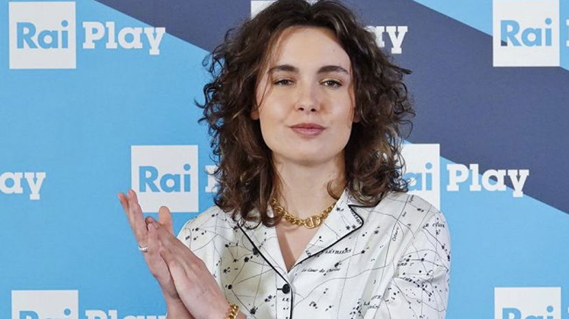 Madame fa scoppiare una grossa polemica: “Se non compri i miei cd o i biglietti dei miei concerti…” preview