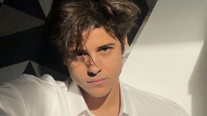 Michele Merlo di Amici in gravi condizioni, si parla di un’emorragia cerebrale preview