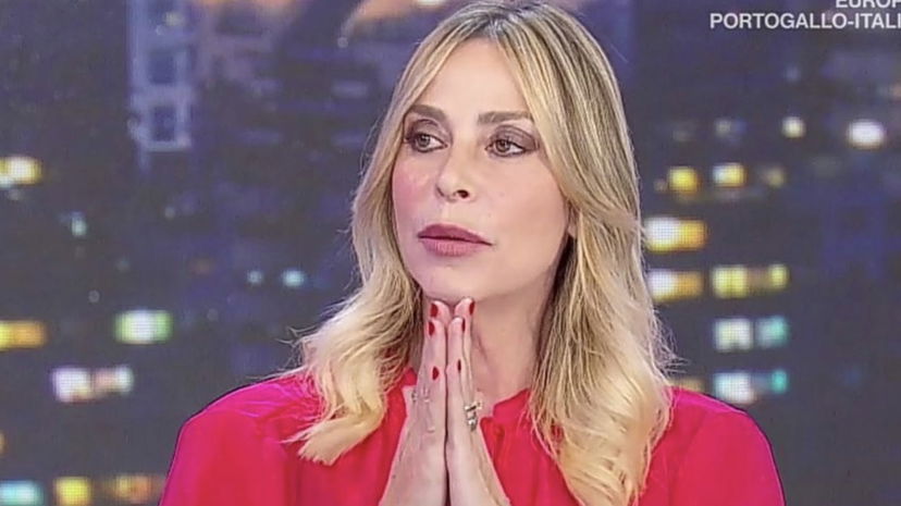 Stefania Orlando chiude il suo profilo Twitter e fa una precisazione preview