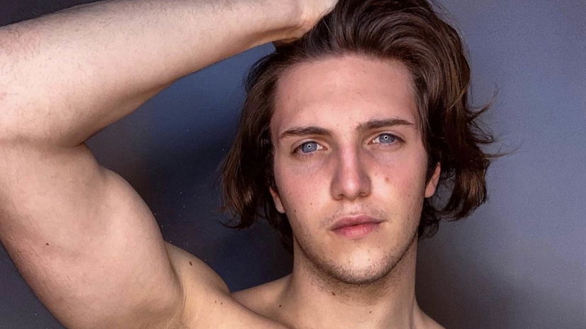 Tommaso Stanzani commenta l’insulto omofobo e parla di un possibile futuro tra i professionisti di Amici preview