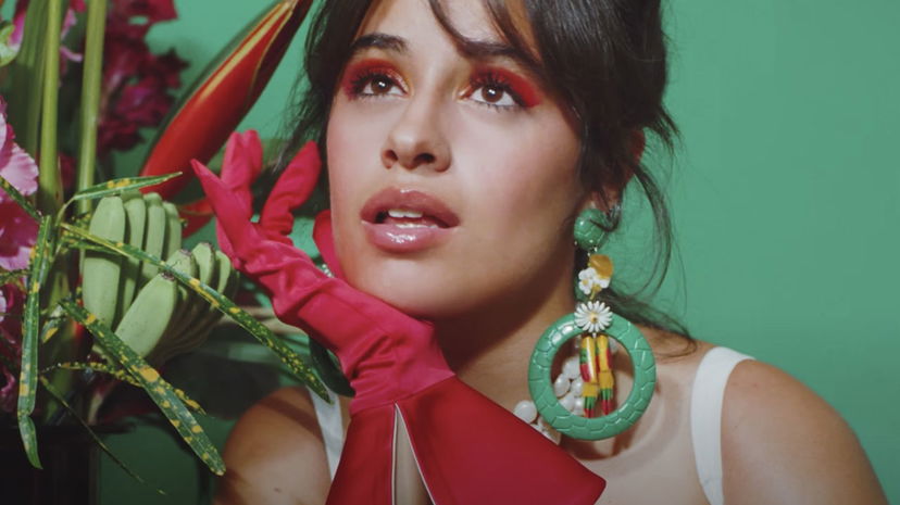Camila Cabello è tornata con l’adorabile Don’t Go Yet (nel video una queen di RuPaul) preview