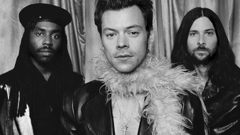Harry Styles: il direttore creativo di Gucci svela perché il cantante usa borse da donna preview