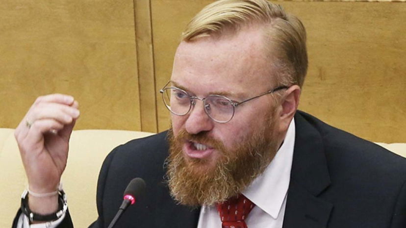 Follia omofoba del deputato Vitaly Milonov: “Confiniamo i gay e sterilizziamoli come i gatti” preview