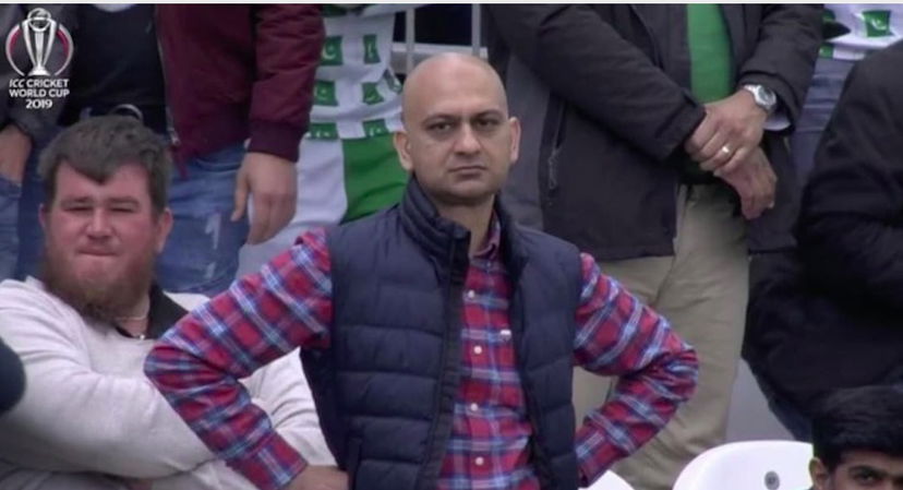 Mohammad Akhtar: ecco com’è diventato ora il protagonista del meme Disappointed Fan preview