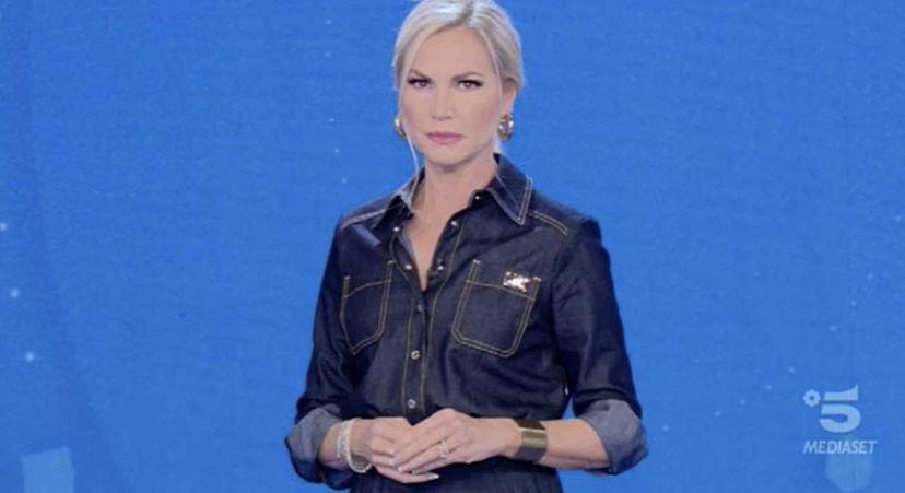 Federica Panicucci arrabbiata per un gossip falso uscito sulla sua vita: “È grave!” preview