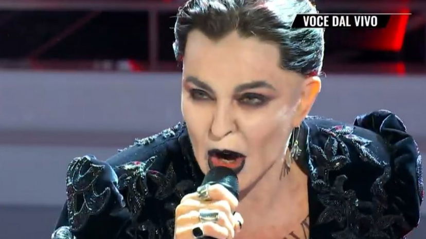 Alba Parietti critica Giorgio Panariello a Tale e Quale Show, poi la spara: “Damiano dei Maneskin prende fiato, io no” preview