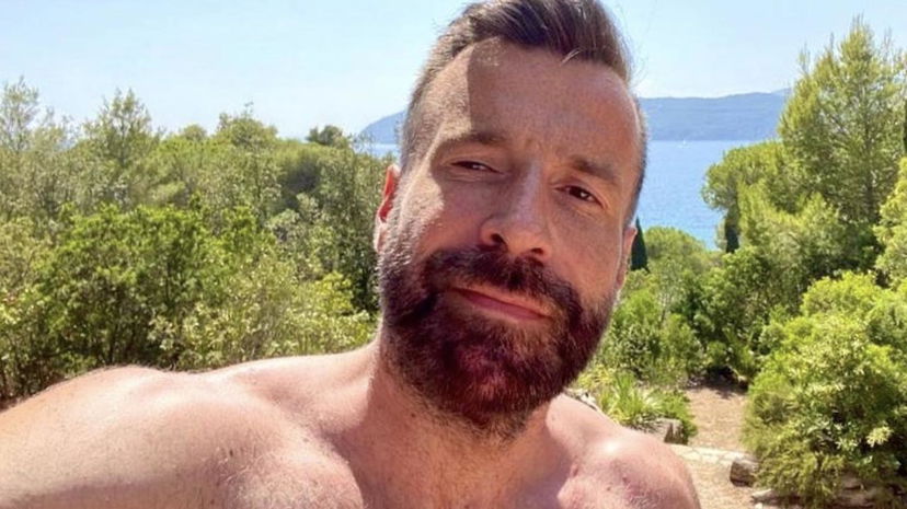 Alessandro Zan: “A Mykonos ho beccato un deputato leghista contro il DDL Zan che baciava un uomo” article-post