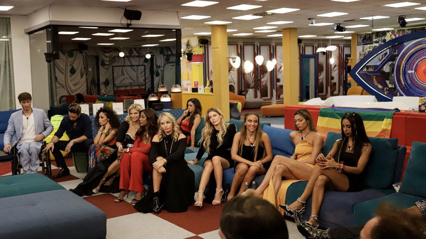 Grande Fratello Vip: svelate le iniziali di un altro concorrente ufficiale preview