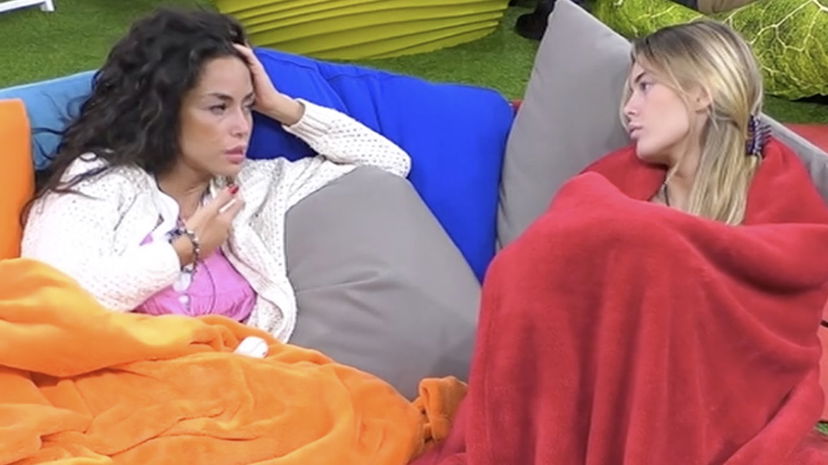 Raffaella Fico e Sophie Codegoni contro Davide Silvestri: “Se esce non ce ne accorgiamo nemmeno” preview