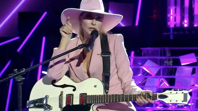 Stefania Orlando imita Lady Gaga a Tale e Quale Show, Malgioglio la critica preview