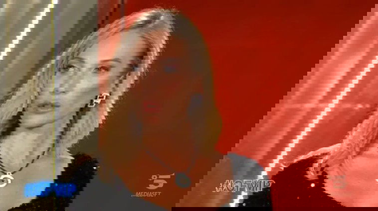 Sophie Codegoni nella notte svela un segreto di Valentina Nulli Augusti preview