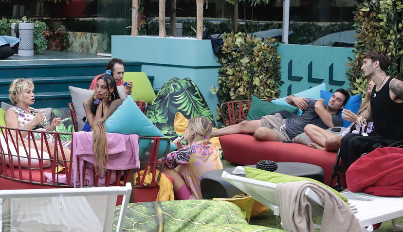 Grande Fratello Vip: svelata la penale da pagare in caso di ritiro dal gioco preview