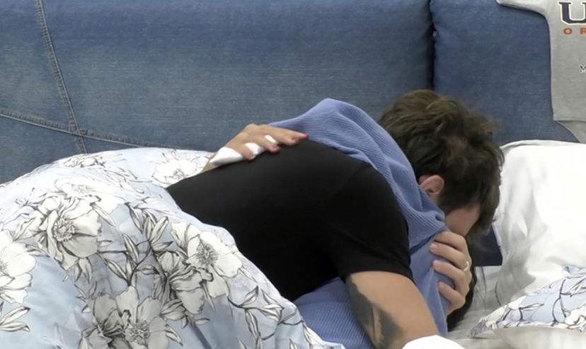 Manuel e Lulù: bacio sotto le coperte al Grande Fratello Vip? preview