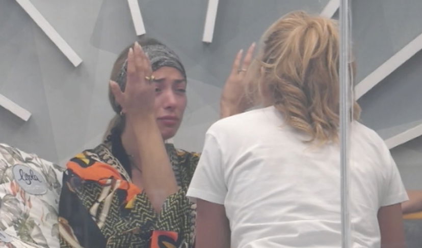 Soleil Sorge piange perché accusata di razzismo: “Io esco da questa casa” preview