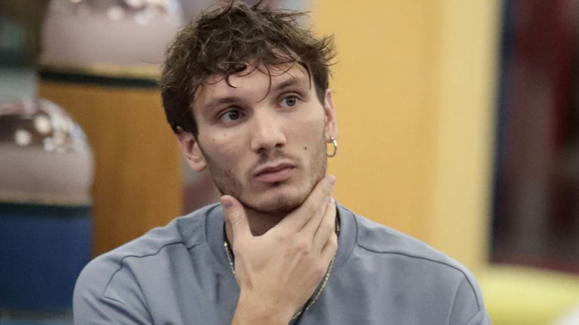 Manuel Bortuzzo, problemi di salute nella casa: stasera entra al GF la sua ex fidanzata preview