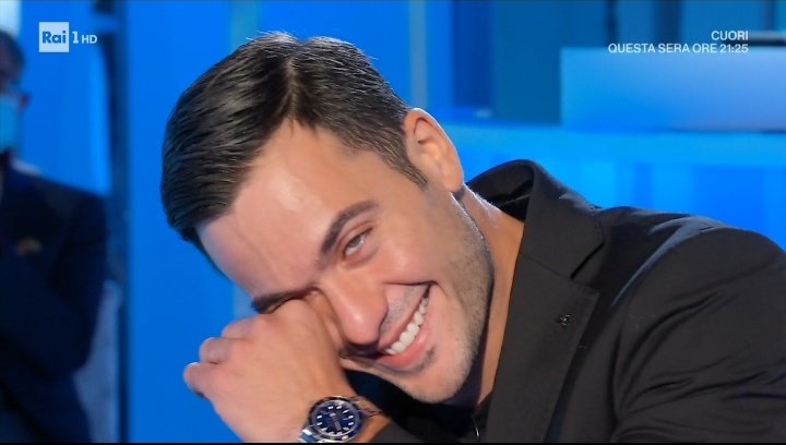 Pierpaolo Pretelli piange per Giulia Salemi a Domenica In: “La amo, vorrei un figlio da lei” preview