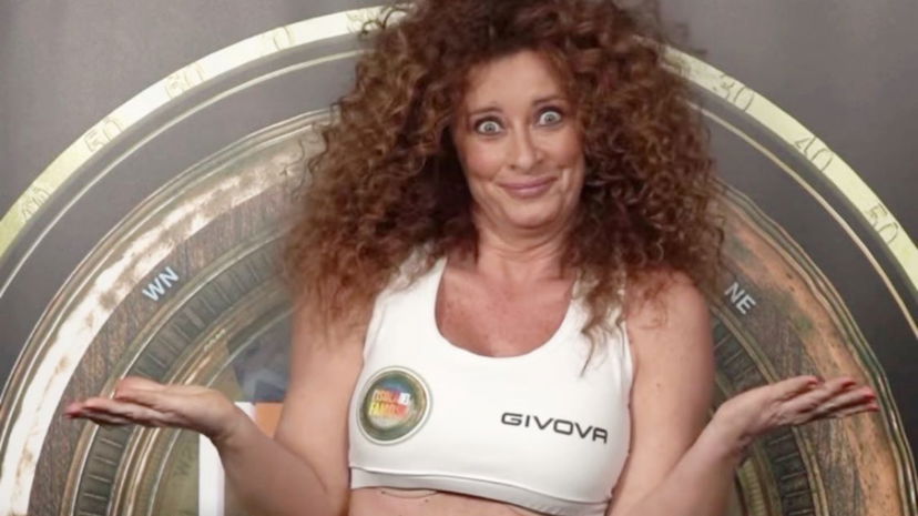 Valentina Persia: ecco i naufraghi che le avrebbero dato buca al suo compleanno preview