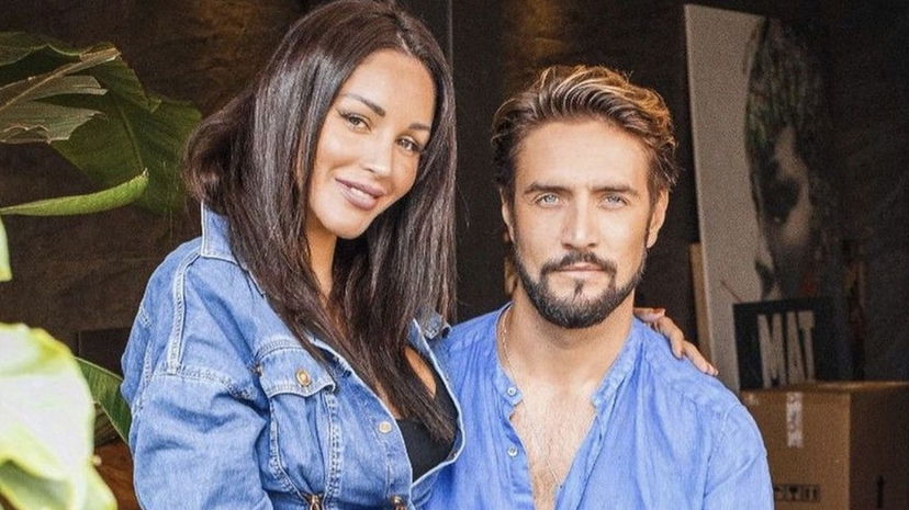 Delia Duran ha fatto coming out come ‘bisessuale’: “Si dice lo stesso del marito Alex” preview