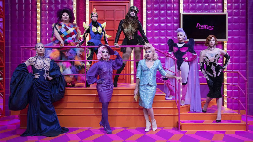 Drag Race Italia, gli entrance looks e gli ospiti annunciati: “Oltre 1000 drag queen ai provini” preview