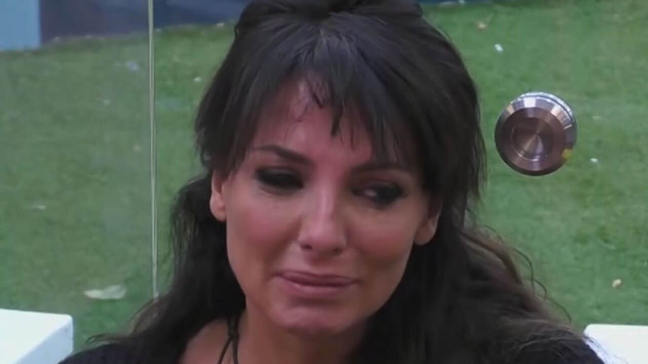 Miriana Trevisan piange per Soleil e Katia Ricciarelli