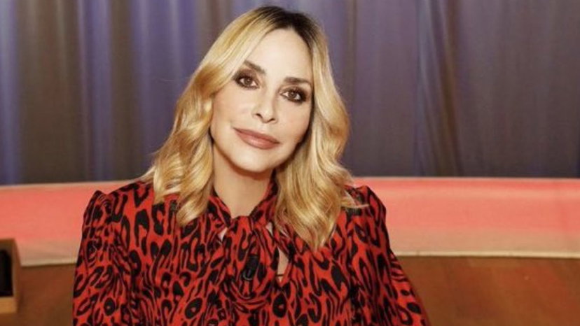 Stefania Orlando al Maurizio Costanzo Show difende la legge Zan: “Teatrino terribile in Senato” preview